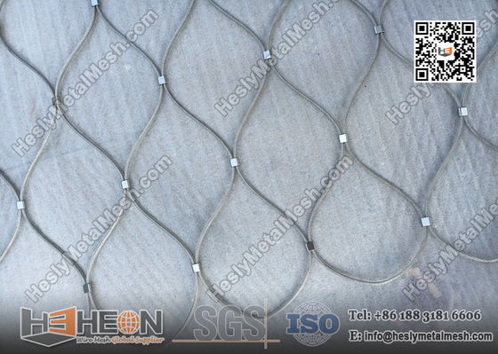 Chine La chaîne de câbles en acier inoxydable recouverte de PVC. fournisseur