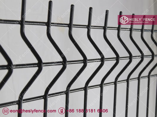 Chine Panneaux de clôture en treillis métalliques soudés en 3D RAL6005 couleur vert foncé fournisseur