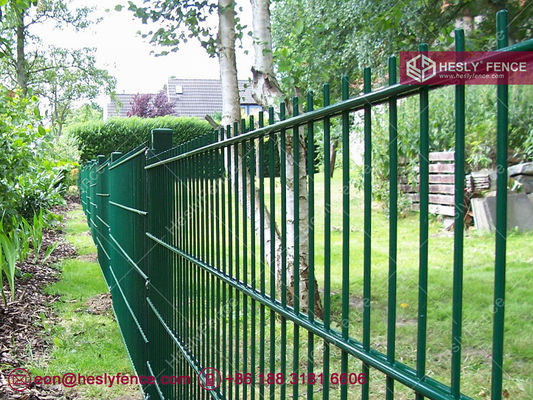 Chine 868 Double filet de fil de fer Clôture, couverte en poudre de couleur grise, hauteur 2 m, largeur 3 m fournisseur