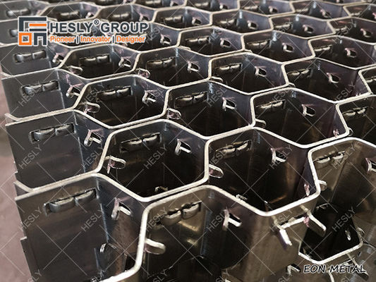 Chine AISI310S 2" profondeur Hex maille métallique pour revêtement réfractaire, trou hexagonal de 50mm, fabricant chinois fournisseur
