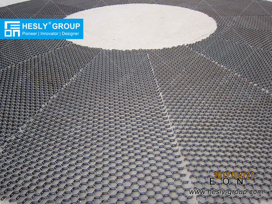 Chine SAE 1020 Hexsteel Mesh pour revêtement réfractaire, trou hexagonal de 2 pouces, FABRICANT en Chine fournisseur