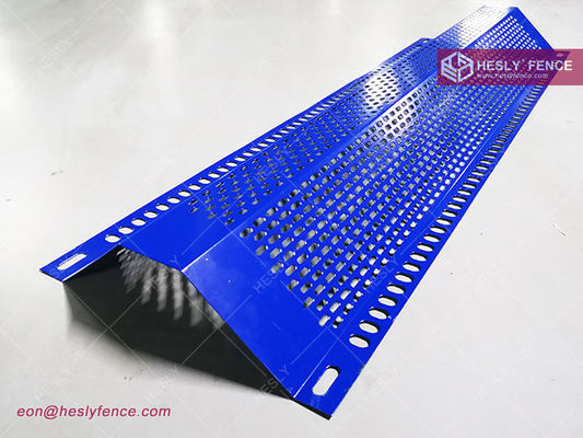 Chine La clôture de ventilation en acier ondulé, feuille perforée, taux d'ouverture de 30%, contrôle des poussières du chantier de charbon, fournisseur