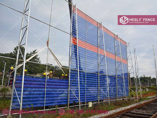 Chine Système de clôture de contrôle du vent et de la poussière de 10 m de haut | Panneau de 3 m de long | Bleu thermolaqué | Taux d'ouverture de 38 % - HeslyFence fournisseur