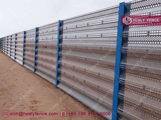 panneaux brise-vent en acier | épaisseur 1,5 mm | largeur 300 mm | sommet unique | 30 % de surface ouverte | Bleu | HeslyFence - Usine chinoise fournisseur