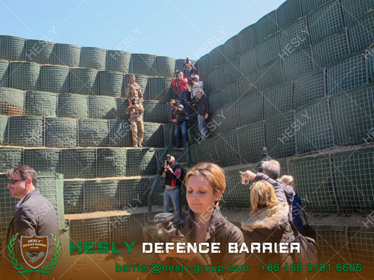 Barrière défensive HESLY | 2,21 m de haut | 1,06 m de large | Géotextile militaire doublé de sable - Usine chinoise fournisseur
