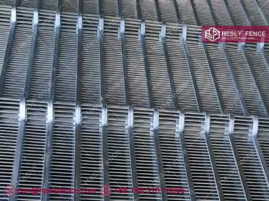 Grillage anti-escalade | Fil de calibre 8 | Barre plate renforcée verticale | Galvanisé à chaud - Hesly Fence - Chine fournisseur