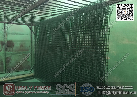 Panneaux de clôture en treillis soudé | Panneau de clôture vert RAL6005 enduit de PVC fournisseur