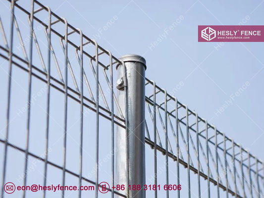 Panneaux de clôture en treillis soudé BRC de Chine | Usine de clôtures en treillis à rouleau HESLY Chine fournisseur