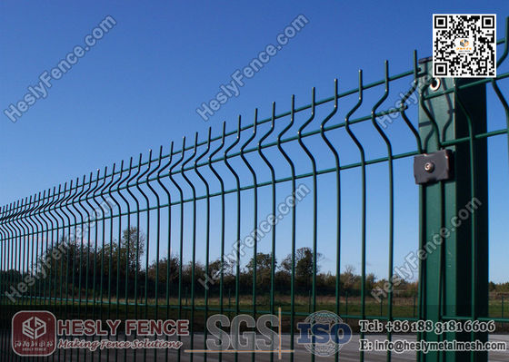 Panneaux de clôture en grillage soudé revêtu de PVC, hauteur 1,8 m x largeur 3,0 m fournisseur