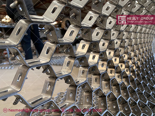 AISI304 en acier inoxydable 14 calibre 50 mm revêtement de grille hexagonale métallique réfractaire fournisseur