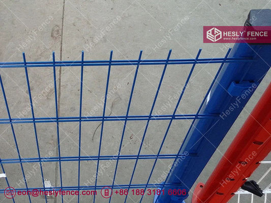 868 Double filet de fil de fer Clôture, couverte en poudre de couleur grise, hauteur 2 m, largeur 3 m fournisseur