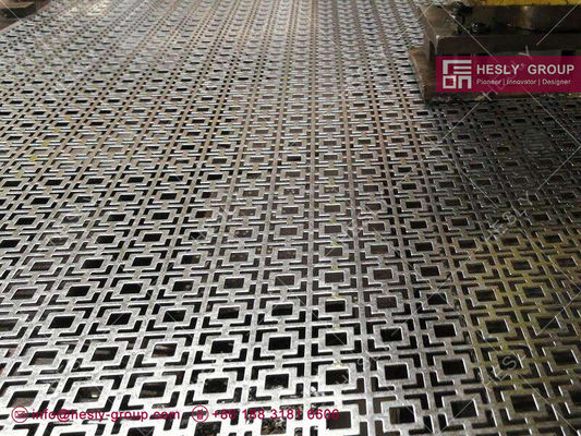 Plaque métallique perforée | Motif de fentes | Trou carré | épaisseur 2 mm | galvanisé | Usine Hesly Metal Mesh Chine fournisseur