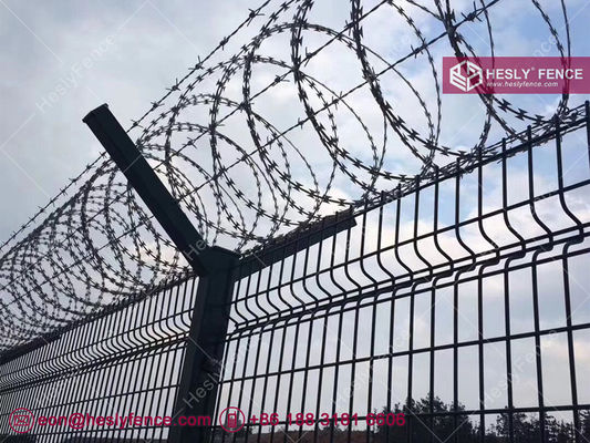 3m haut filet de fil de fer soudé pour le périmètre de l'aéroport, revêtement en PVC RAL6005, usine de clôtures en Chine fournisseur