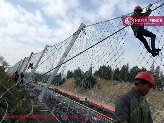 Système de barrière de protection contre les chutes de pierres 1500KJ | 3,5 m de haut | espacement des poteaux de 10 m | barrière de coulée de débris | système complet de filet de corde fournisseur