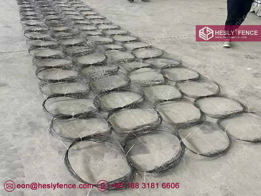 10X10m MZP Putanka, 0.5/0.6/0.8/0.9mm diamètre de fil, MZP HeslyFence Chine vente de l'usine de fil de fer enchevêtrée fournisseur