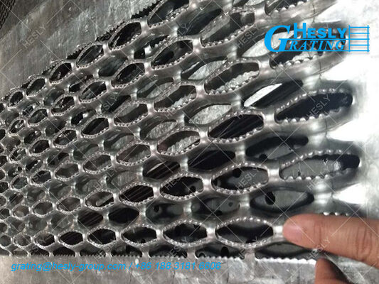 Grille de sécurité métallique perforée fournisseur chinois, 1'×4' hauteur 2", acier au carbone fournisseur