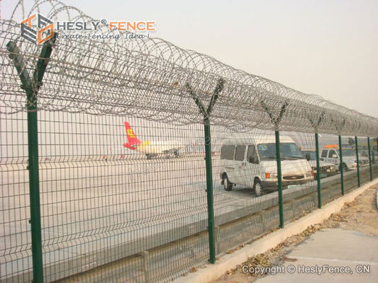 3.5m Clôture de sécurité d'aéroport avec poteau en Y et fil de rasoir enroulé en haut, Vente directe d'usine de clôtures métalliques en Chine, fournisseur