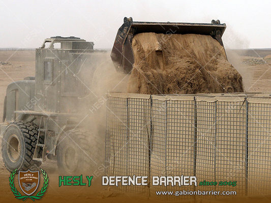 Mure de la barrière militaire de défense du Soudan avec géotextile de couleur beige fournisseur