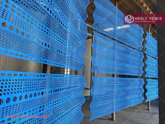 Système de clôture de contrôle du vent et de la poussière, métal perforé, hauteur 6m, bleu ciel 5015, largeur 5m fournisseur