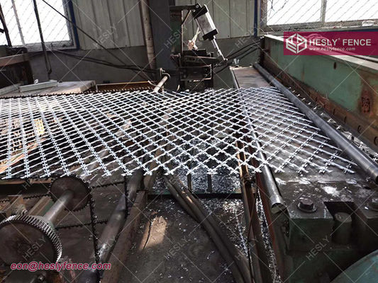2.1mX6.0m, 75X150mm Rhombus Barbe à rasoir filet de feuille de clôture fournisseur