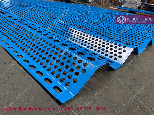 Système de clôture à ventilation de 10 m de haut 1.0 mm triple-peak 900 mm x 3000 mm couleur bleue HeslyFence Chine fournisseur