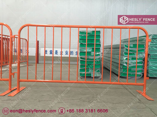 Hauteur 1,1m x 2,2m Barrière de contrôle de foule ♪ Couvert de poudre d'orange ♪ Pieds amovibles fournisseur