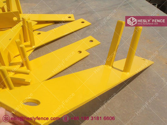 Panneaux de clôture temporaires mobiles de 6 pieds x 8 pieds couverts en poudre de couleur jaune hautement visible HeslyFence _ Chine fournisseur