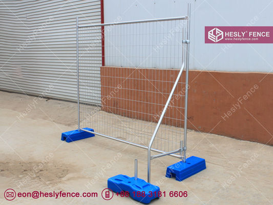 Panneaux de clôture temporaire H 2,0 m, L 2,5 m | Revêtement galvanisé de 42 µm | Pieds en plastique bleus | HeslyFence _ Chine fournisseur