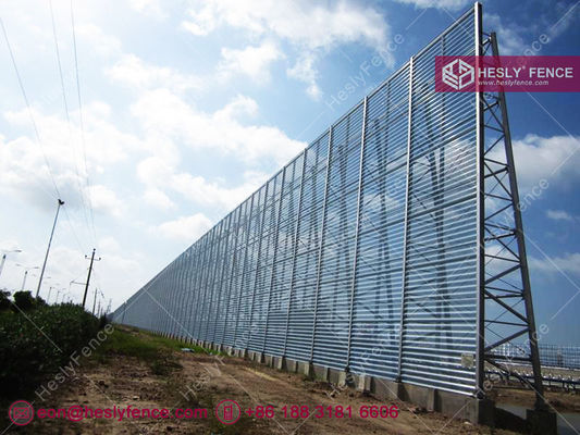 Mur de clôture anti-vent et anti-poussière, hauteur 10m, panneaux métalliques perforés ondulés en acier, revêtement en poudre bleu RAL 5005 fournisseur