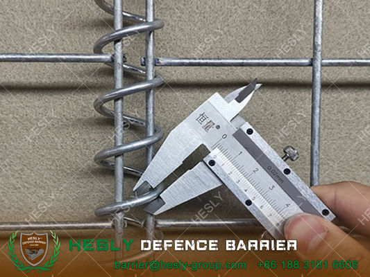 HESLY Murs militaires défensifs Barrière de sable de gabion soudé pour la sécurité de l'armée fournisseur